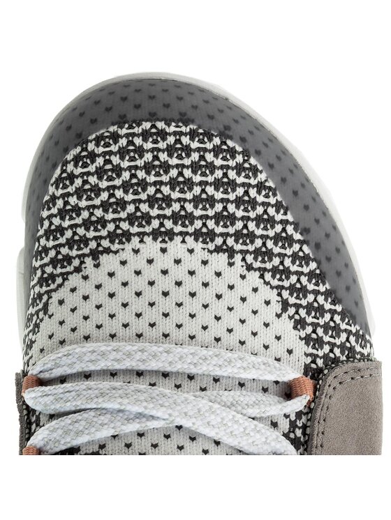 Clarks Κλειστά παπούτσια Clarks Tri Amelia 261310954 Γκρι