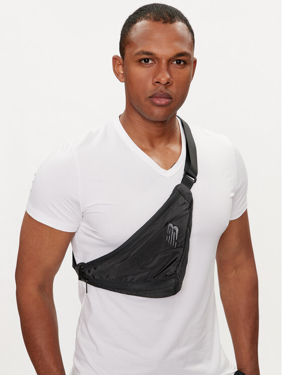 New Balance Ľadvinka New Balance LAB23084BK Čierna