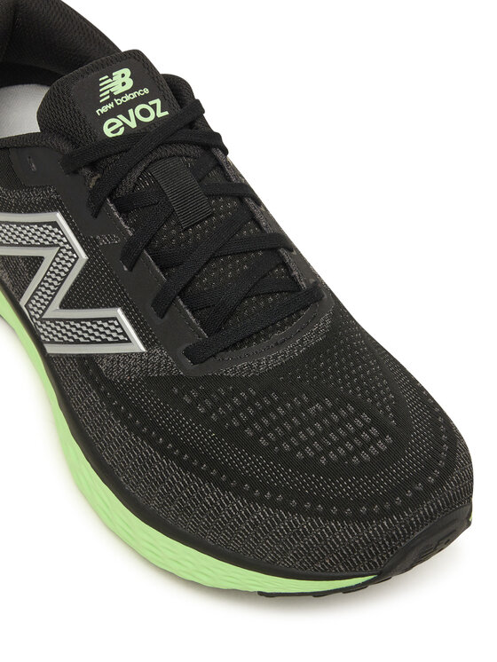 New Balance Buty do biegania New Balance Evoz MEVOZGB4 Czarny