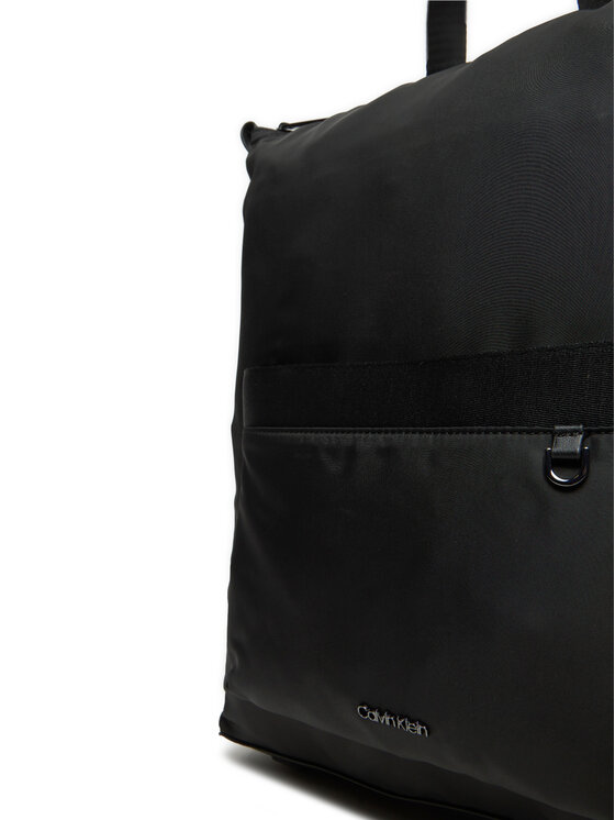 Calvin Klein Nahrbtnik Calvin Klein K50K512709 Črna