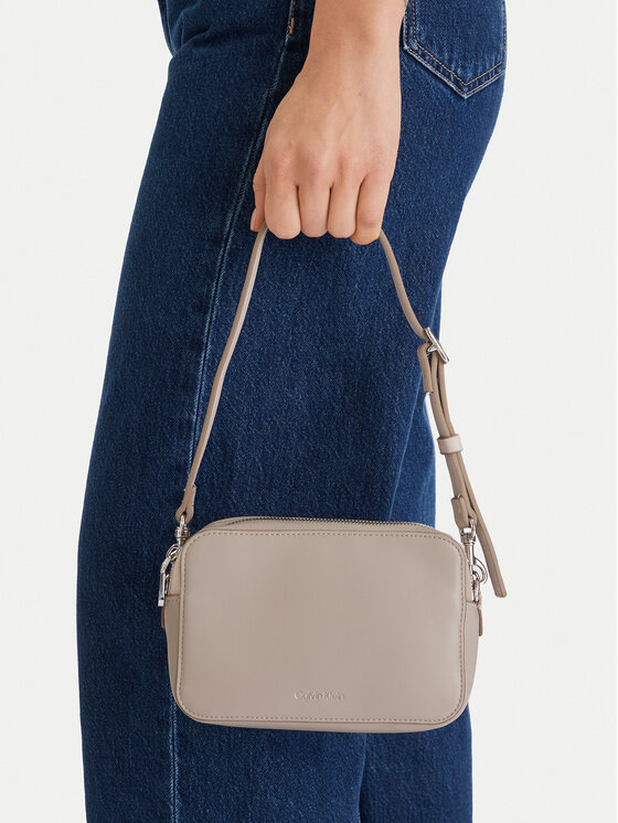 Calvin Klein Kabelka Calvin Klein Webbing Double Strap Camera Bag LV04F3165G Béžová