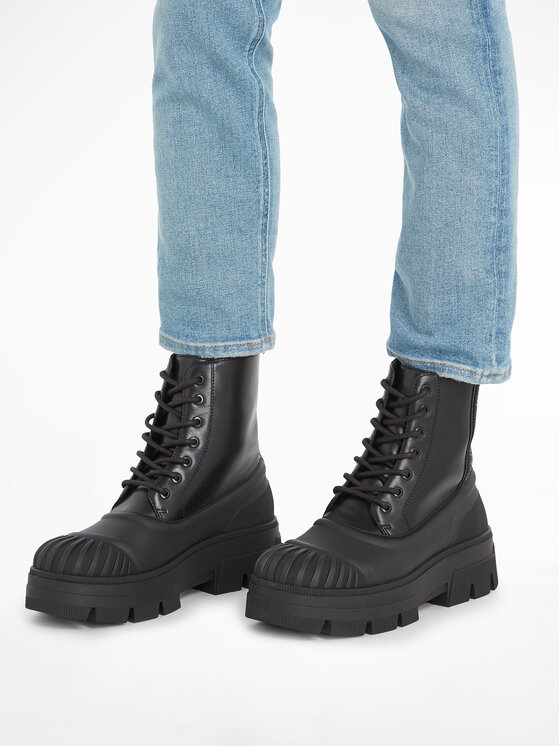 Calvin Klein Jeans Botines planos Calvin Klein Jeans Chunky Combat Lace Up Boot YM0YM00814 Negro