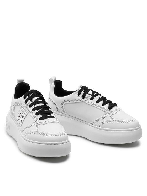 Armani Exchange Sneakersy Armani Exchange XDX077 XV411 00152 Bílá