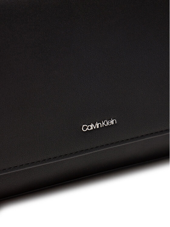 Calvin Klein Torebka Calvin Klein Ck Must Convertible K60K612902 Czarny