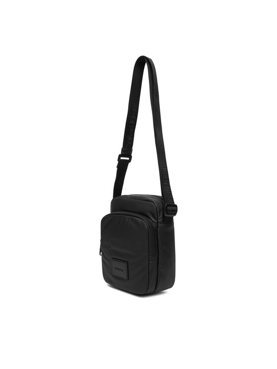 Calvin Klein Geantă crossover Calvin Klein Puffer Utility Reporter LV04D3200G Negru