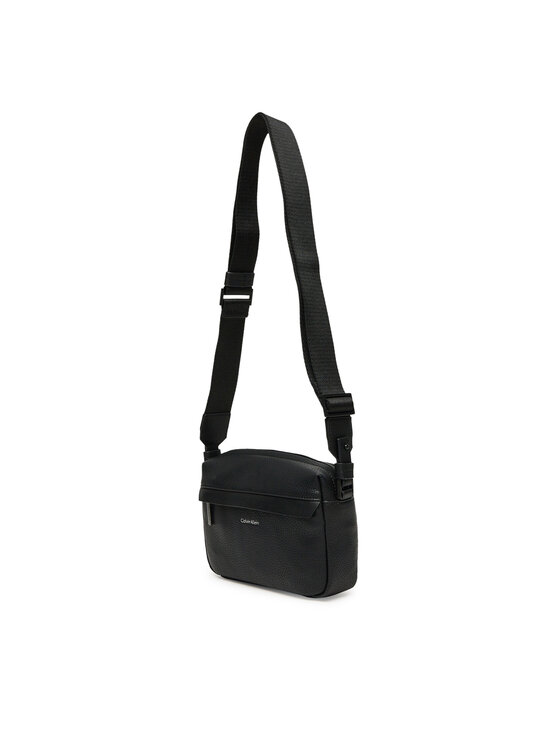 Calvin Klein Taška cez rameno Calvin Klein Ck Must Camera Bag LV04D3084G Čierna