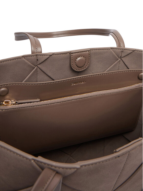 Calvin Klein Дамска чанта Calvin Klein Woven Sueded Carryall LV04F3695G Кафяв