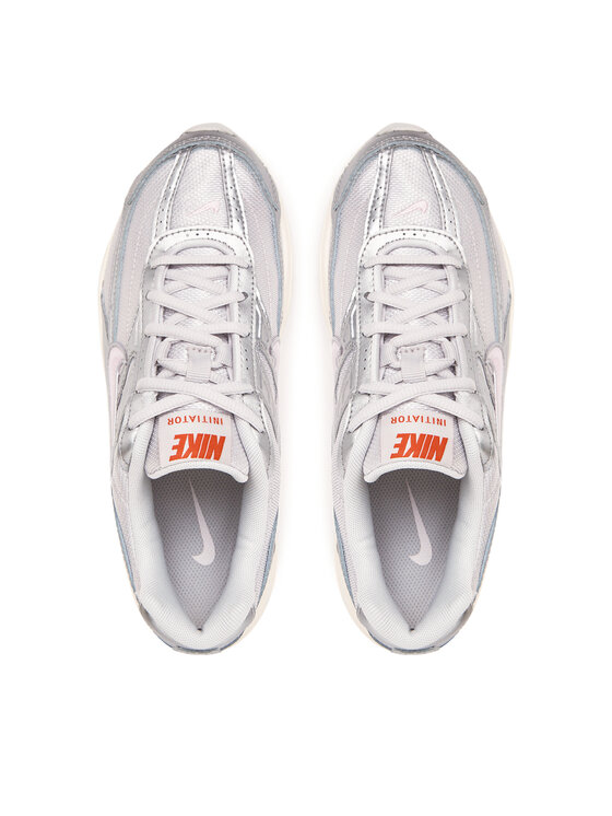 Nike Снікерcи Nike Wmns Initiator FZ9020 Срібний