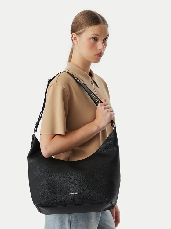 Calvin Klein Kabelka Calvin Klein Webbing Strap Md Shoulder Bag LV04F3891G Černá