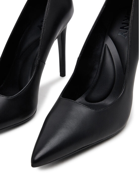 DKNY Magassarkú DKNY Mickel K1510523 Fekete