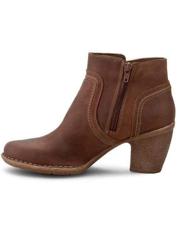 Clarks Stivaletti Clarks Carleta Paris 261204034 Marrone