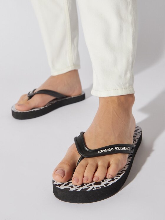 Armani Exchange В'єтнамки Armani Exchange XDQ010 XV700 S526 Чорний