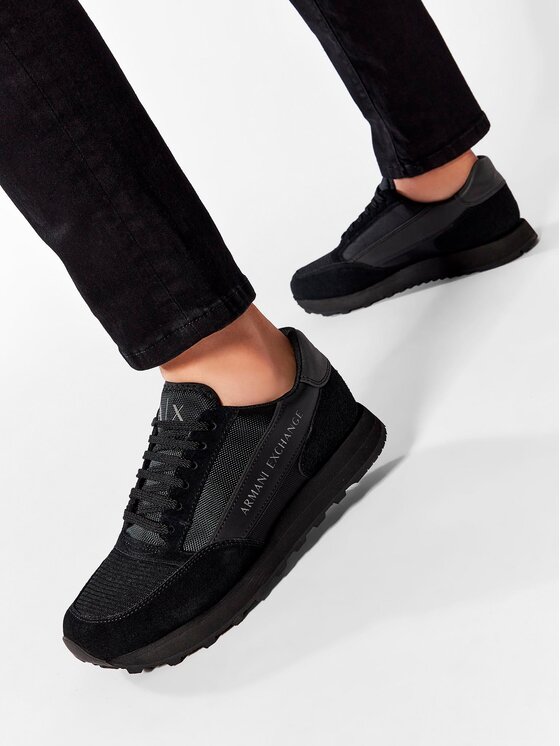 Armani Exchange Superge Armani Exchange XUX083 XV263 K001 Črna