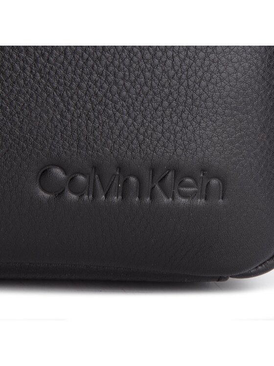 Calvin Klein Torba na laptopa Calvin Klein Multistrap Laptop Bag K50K504208 Czarny