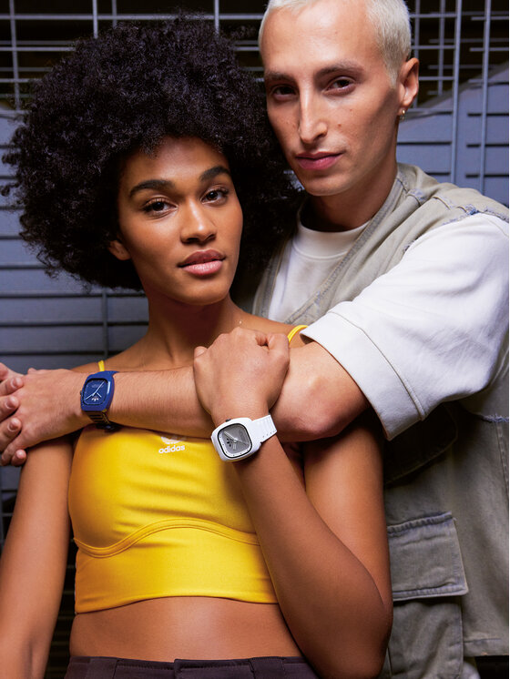 adidas Originals Hodinky adidas Originals Retro Wave One AOSY24029 Modrá