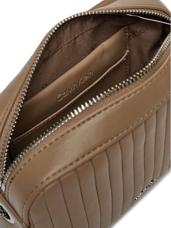 Calvin Klein Rankinė Calvin Klein Mini Line Quilt Camera Bag K60K613078 Ruda