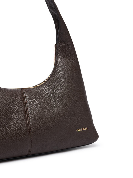 Calvin Klein Ročna torba Calvin Klein Slouchy Leather Shoulder Bag LV04F3657G Rjava