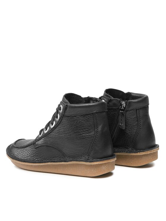 Clarks Черевики Clarks Funny Cedar 261738844 Чорний