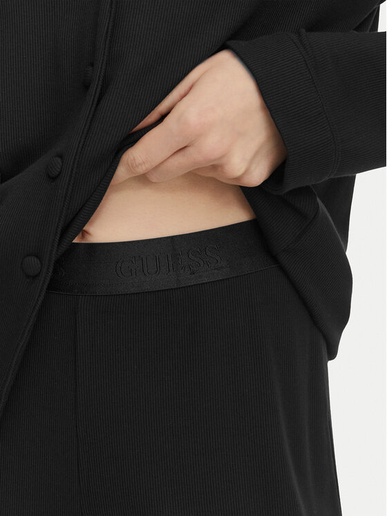 Guess Guess Pijama O6BX04 K5041 Negro Regular Fit