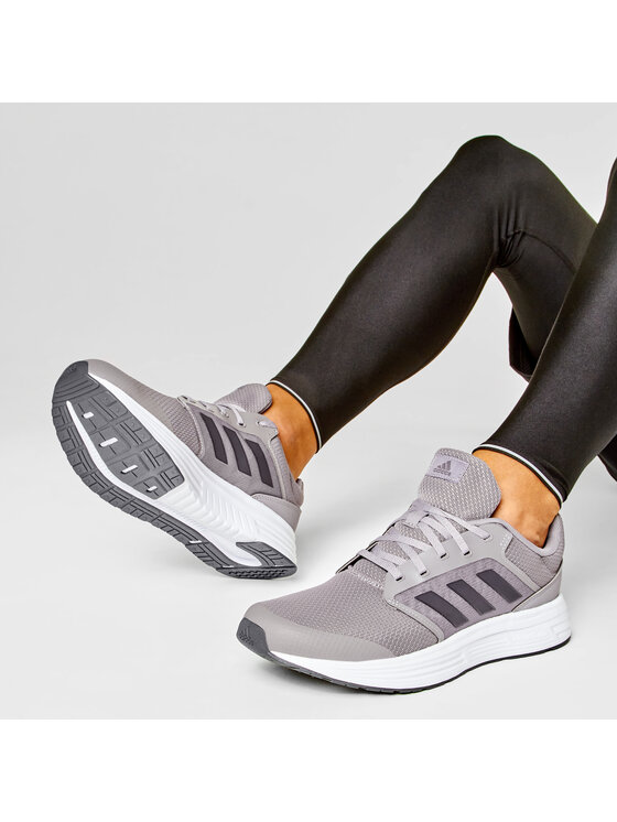 adidas Scarpe running adidas Galaxy 5 FW5714 Grigio