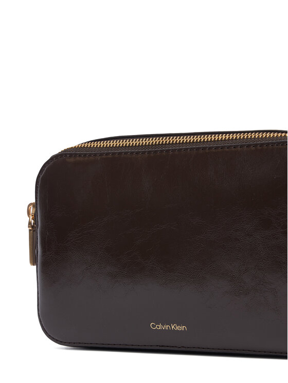 Calvin Klein Ročna torba Calvin Klein Foil Logo Glossy Camera Bag LV04F3539G Rjava