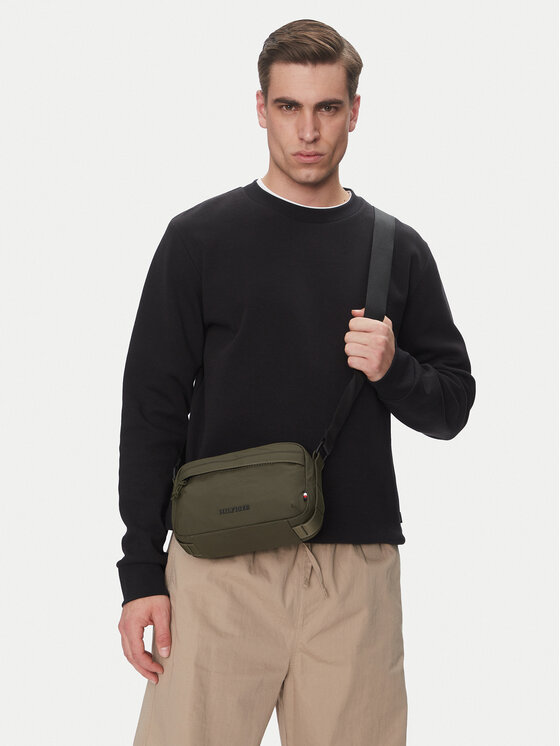 Tommy Hilfiger Somiņa Tommy Hilfiger Th Colour Ew Reporter AM0AM13219 Zaļš