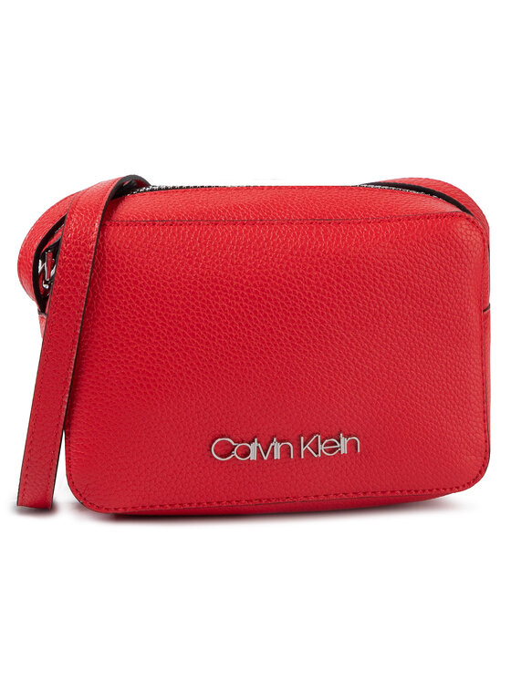 Calvin Klein Ročna torba Calvin Klein Ck Must F19 Camerbag K60K605871 Rdeča