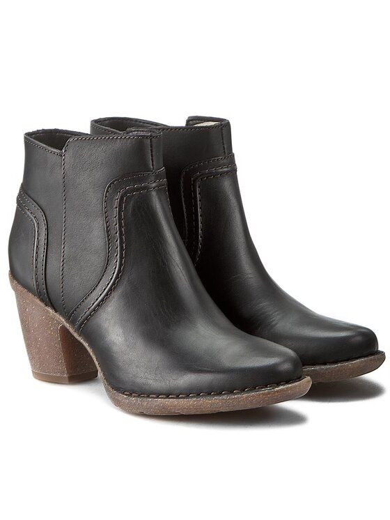 Clarks Čizme Clarks Carleta Paris 261204004 Crna