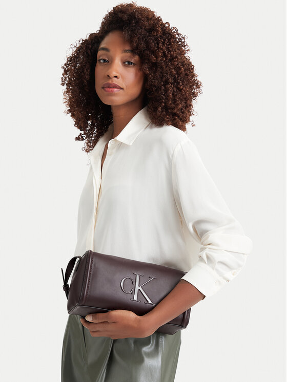 Calvin Klein Τσάντα Calvin Klein Bold Ck Slouchy Shoulder Bag LV04F3894G Σκούρο καφέ