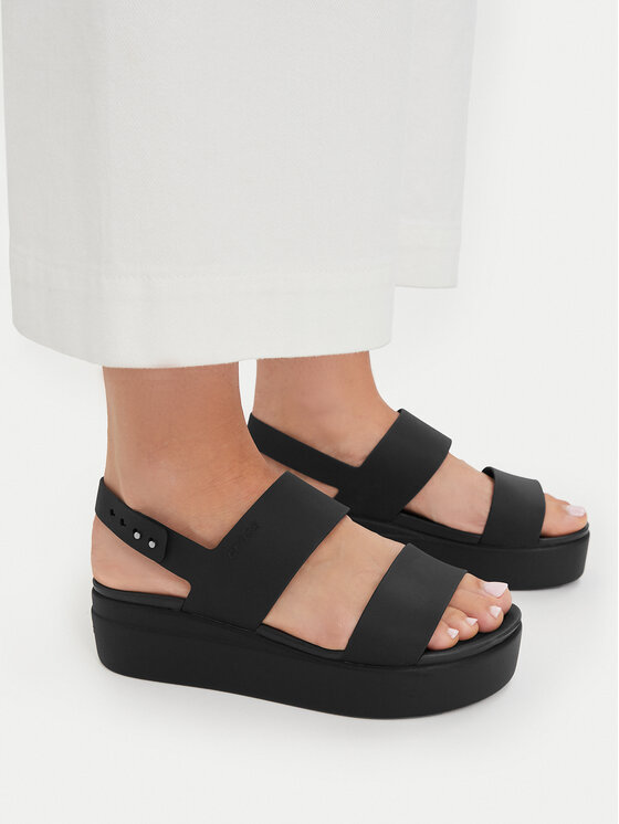 Crocs Sandały Crocs Brooklyn Low Wedge W 206453 Czarny