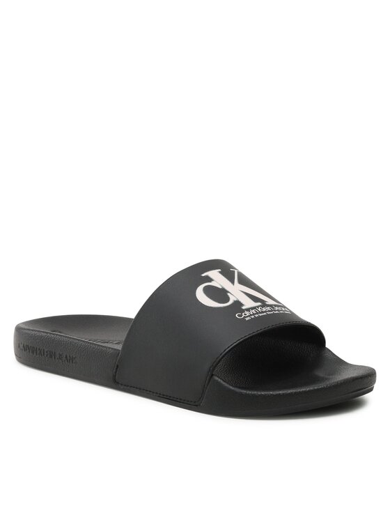 Calvin Klein Jeans Papucs Calvin Klein Jeans Slide Oversized Brand YM0YM00662 Fekete