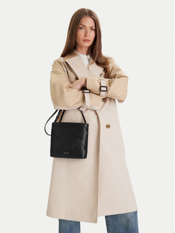 Calvin Klein Kabelka Calvin Klein Ck Woven Square Crossbody K60K612991 Čierna