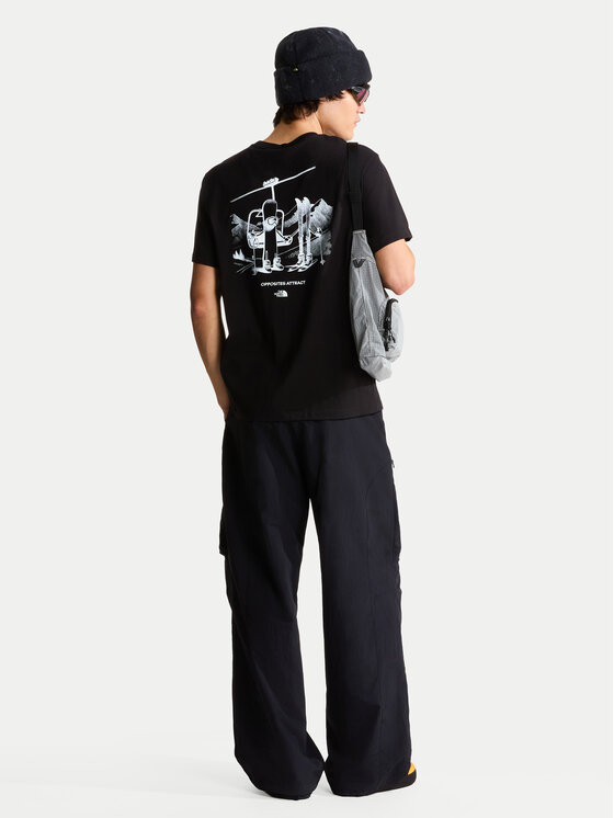 The North Face The North Face Camiseta Opposites Attract NF0A8JAN Negro Regular Fit