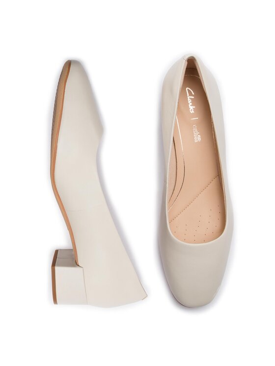 Clarks Туфлі Clarks Orabella Alice 261407804 Бежевий