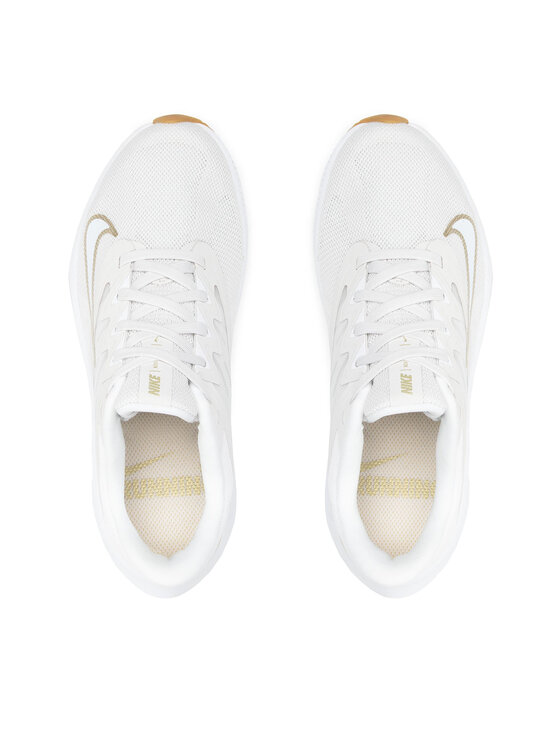Nike Pantofi pentru alergare Nike Quest 3 CD0232 010 Bej