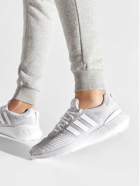 adidas Снікерcи adidas Swift Run 22 GZ3499 Сірий