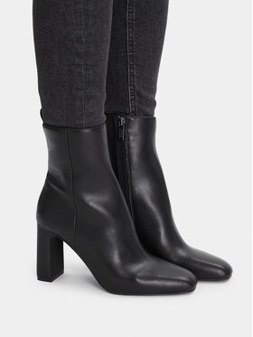 Steve Madden Ботильйони Steve Madden Adelisa SM11002626 Чорний