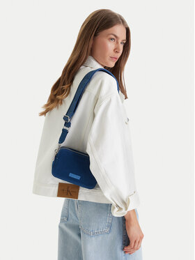 Calvin Klein Handtasche Calvin Klein Webbing Strap Canvas Camera Bag LV04F3385G Blau