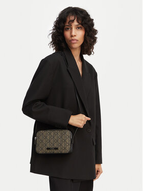 Calvin Klein Ročna torba Calvin Klein Emblem Trio Pebble Shoulder Bag LV04F3533G Khaki