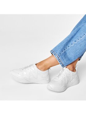 Armani Exchange Снікерcи Armani Exchange XDX039 XV311 00152 Білий