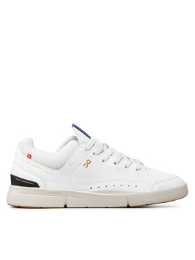 On Snīkeri On The Roger Centre Court 48.99157 Balts