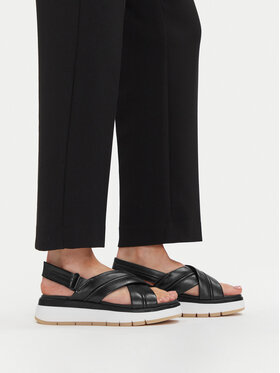 Clarks Босоніжки Clarks Tuscan Cross 26182233 Чорний
