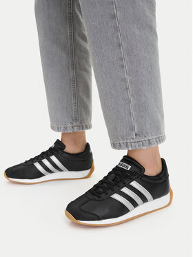 adidas Снікерcи adidas Runvista HQ2326 Чорний