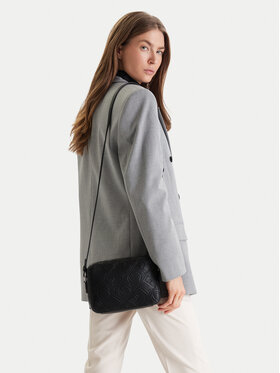 JOOP! Jeans Сумка JOOP! Jeans Strambo Cloe 4130001272 Чорний