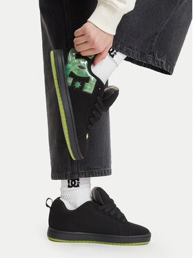 DC Shoes Sneakersy DC Shoes EO-COURT GRAFFIK JUMANJI DC06528001 W Čierna