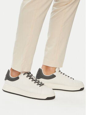 Emporio Armani Сникърси Emporio Armani EM003663 AF18212 M0364 Бял