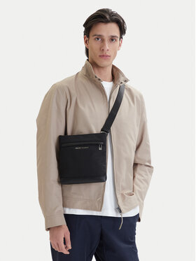 Armani Exchange Плоска сумка Armani Exchange XM002651 AF22656 MC105 Чорний