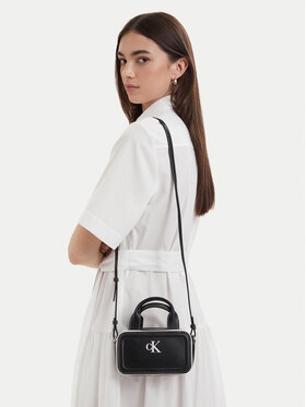 Calvin Klein Handtasche Calvin Klein Contrast Ck Mini Bauletto Bag LV04F1257G Schwarz