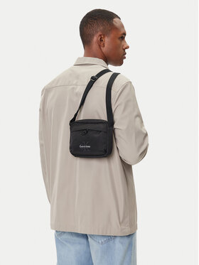 Calvin Klein Geantă crossover Calvin Klein Bold Camera Bag LV04D3117G Negru