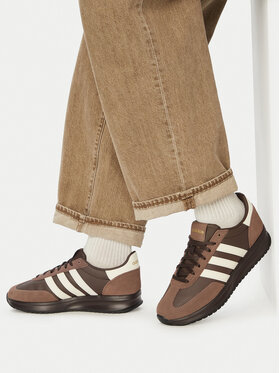 adidas Superge adidas Run 70S 2.0 Shoes KJ7187 Rjava